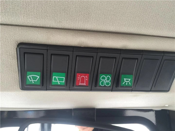 驾驶室开关